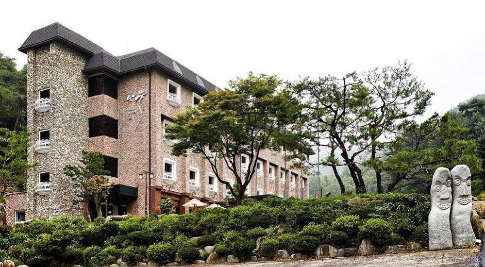 Unique Hotel Namoo Cheongju Exterior photo